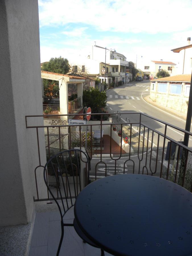 Appartamento Petra Magica San Pantaleo Esterno foto